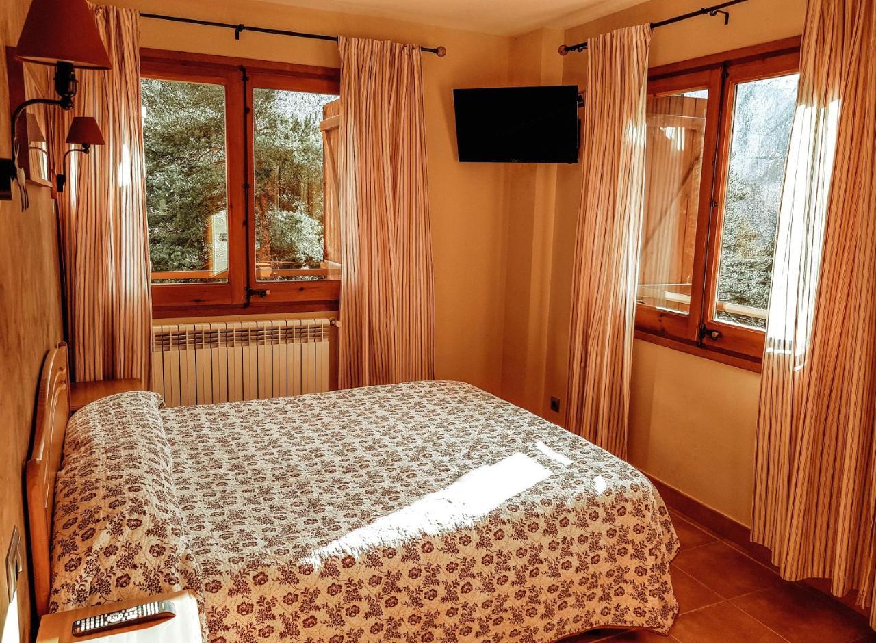 Les Escaldes Hotel Camp Del Serrat מראה חיצוני תמונה